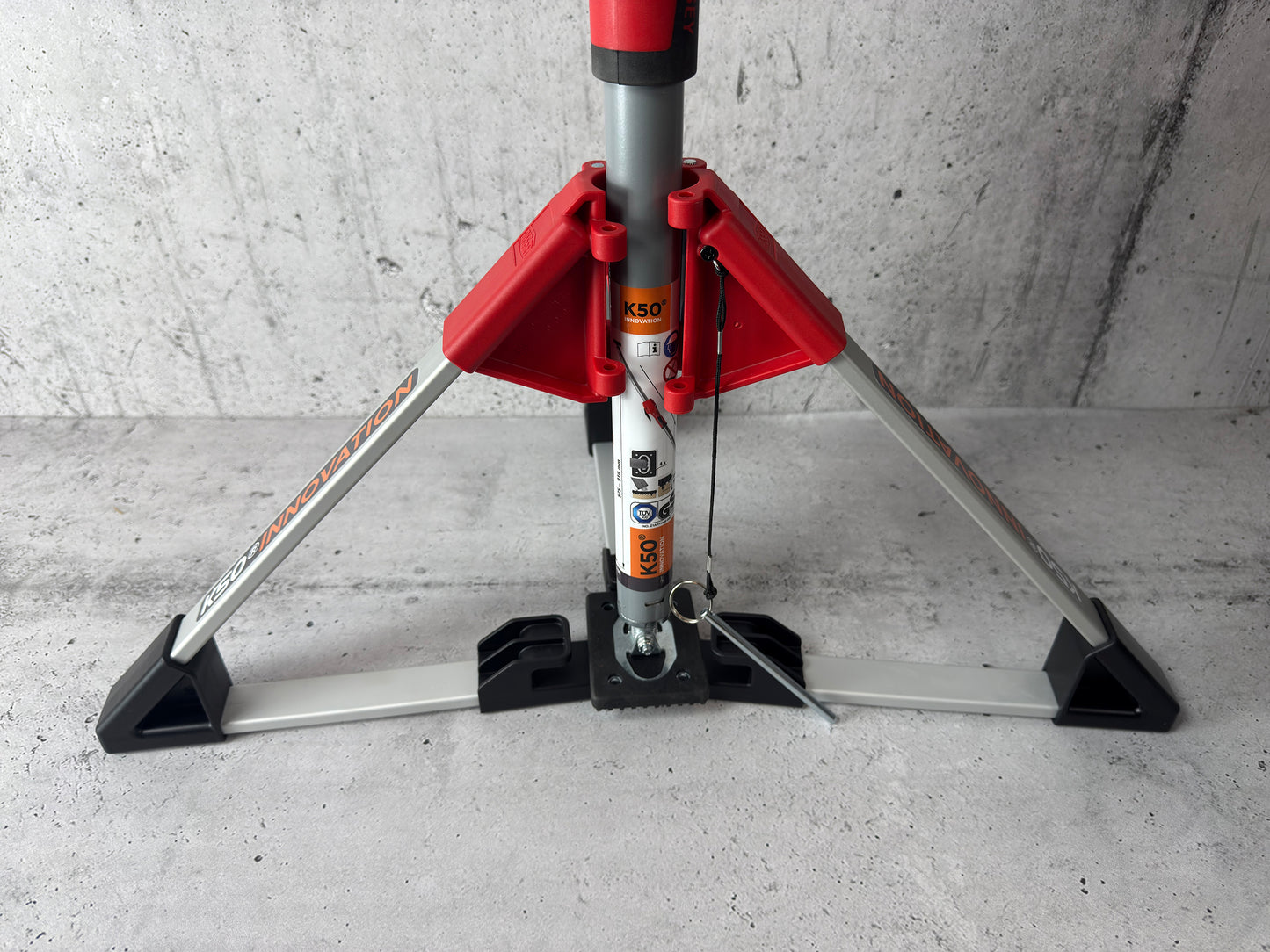 Quick-release column short up to 2.9m / 300kg