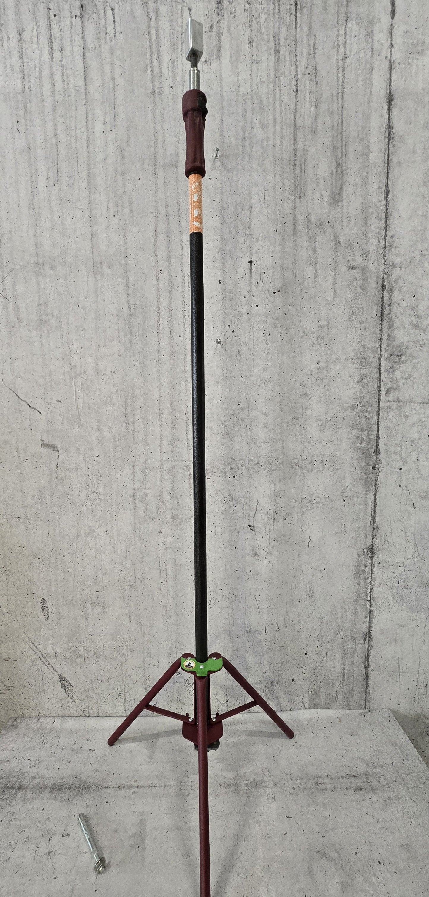 Quick-release column long up to 3.75m / 300kg